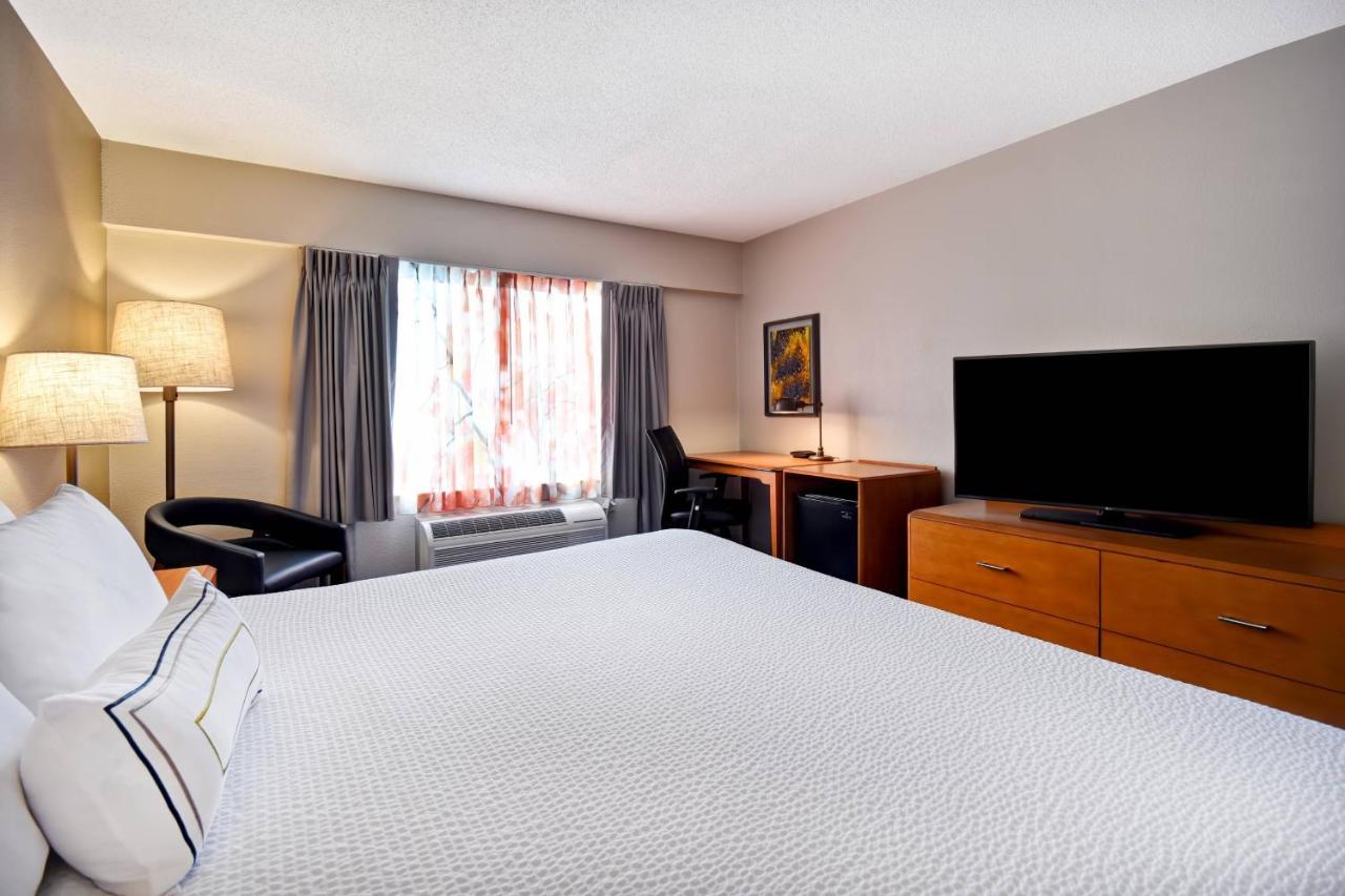 Fairfield & By Marriott Atlanta Hotel Kennesaw
